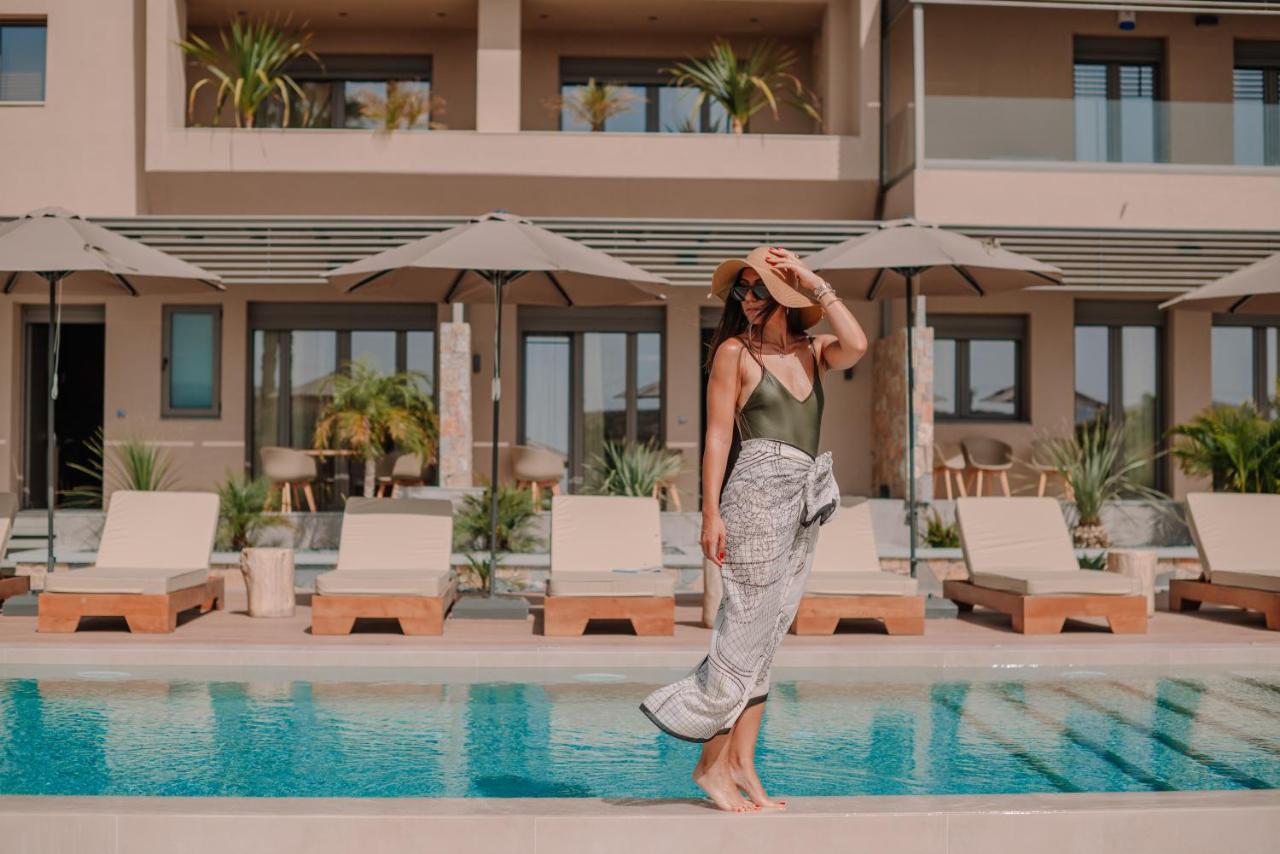 Marble Luxury Suites Karteros Luaran gambar