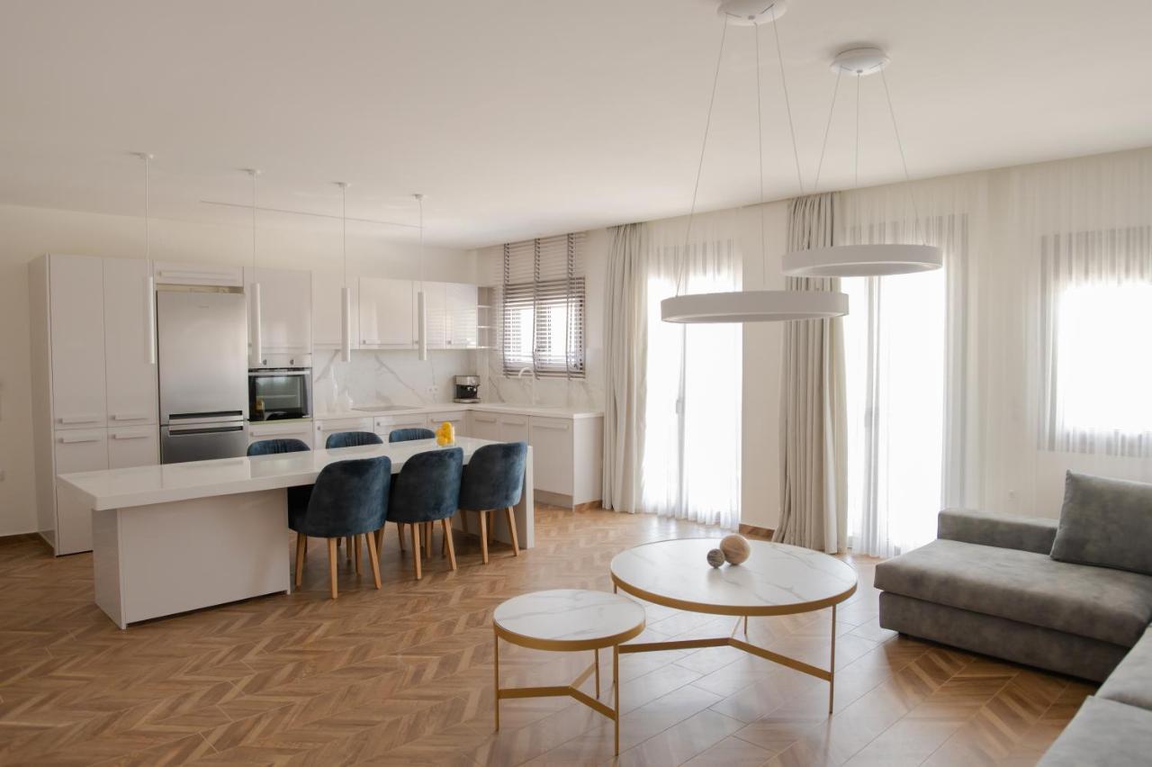 Marble Luxury Suites Karteros Luaran gambar