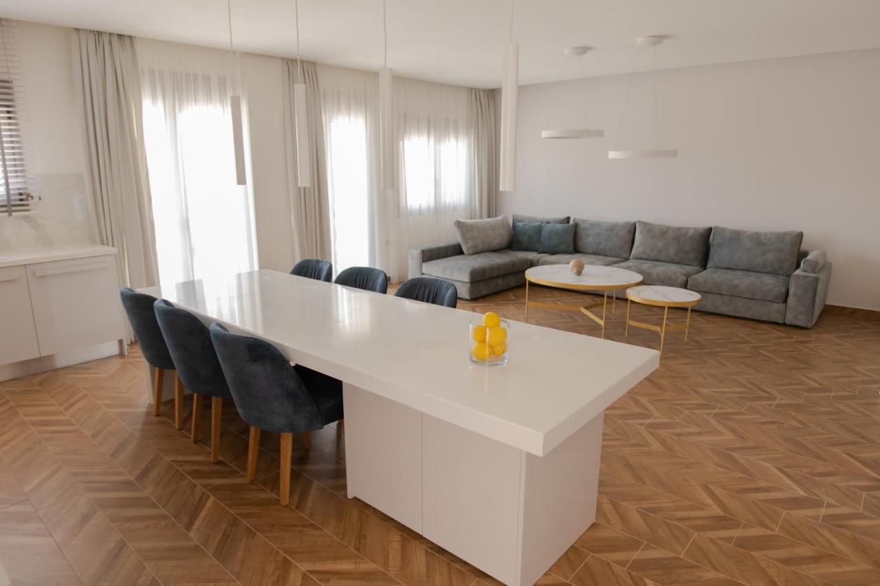 Marble Luxury Suites Karteros Luaran gambar
