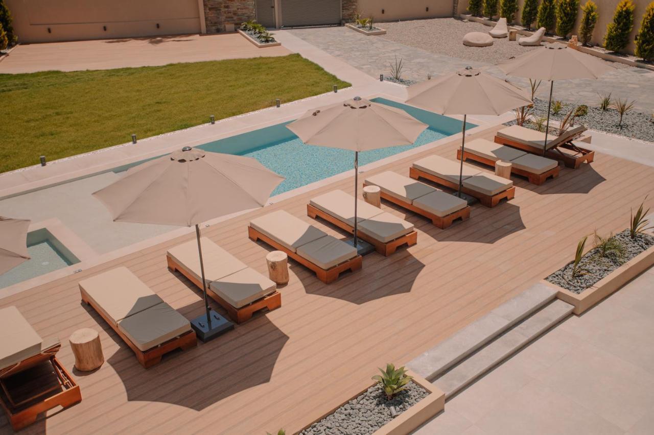 Marble Luxury Suites Karteros Luaran gambar