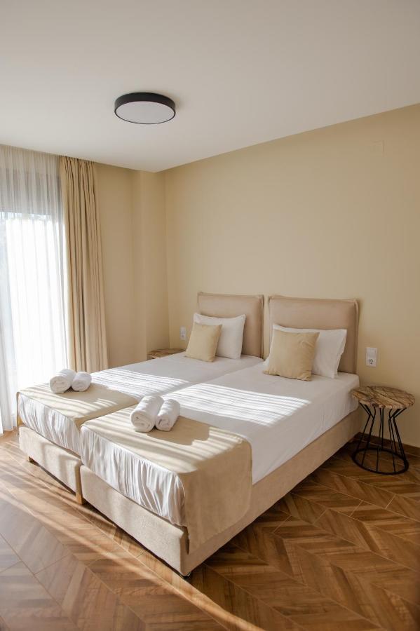 Marble Luxury Suites Karteros Luaran gambar