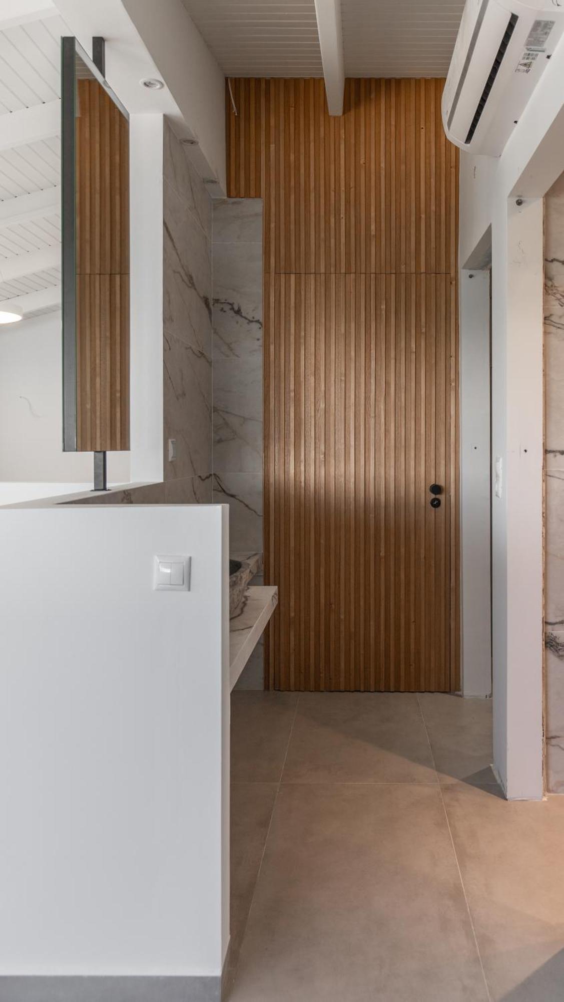 Marble Luxury Suites Karteros Luaran gambar