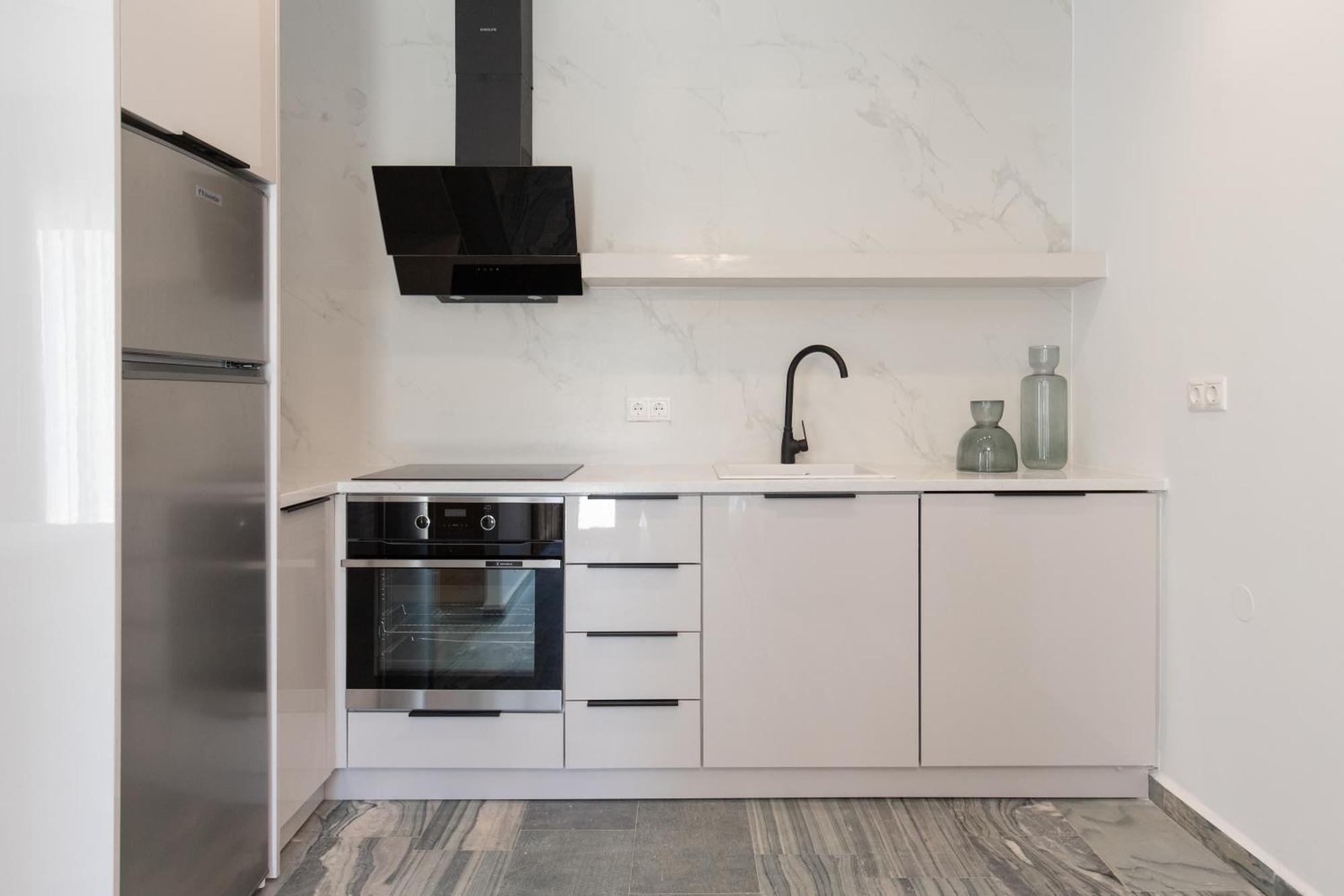 Marble Luxury Suites Karteros Luaran gambar