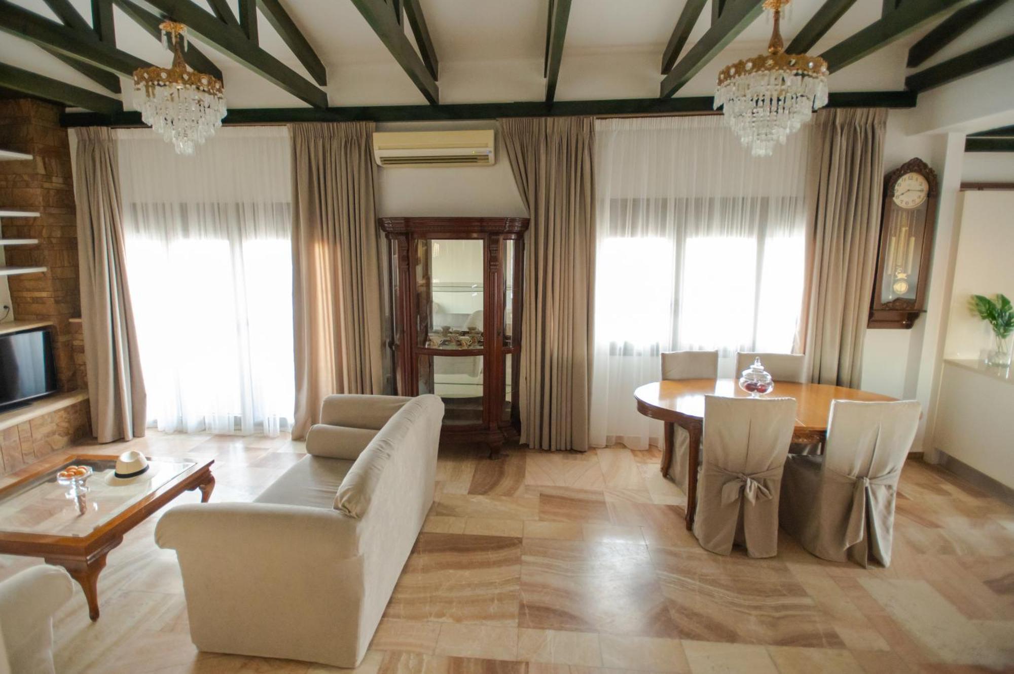 Marble Luxury Suites Karteros Luaran gambar